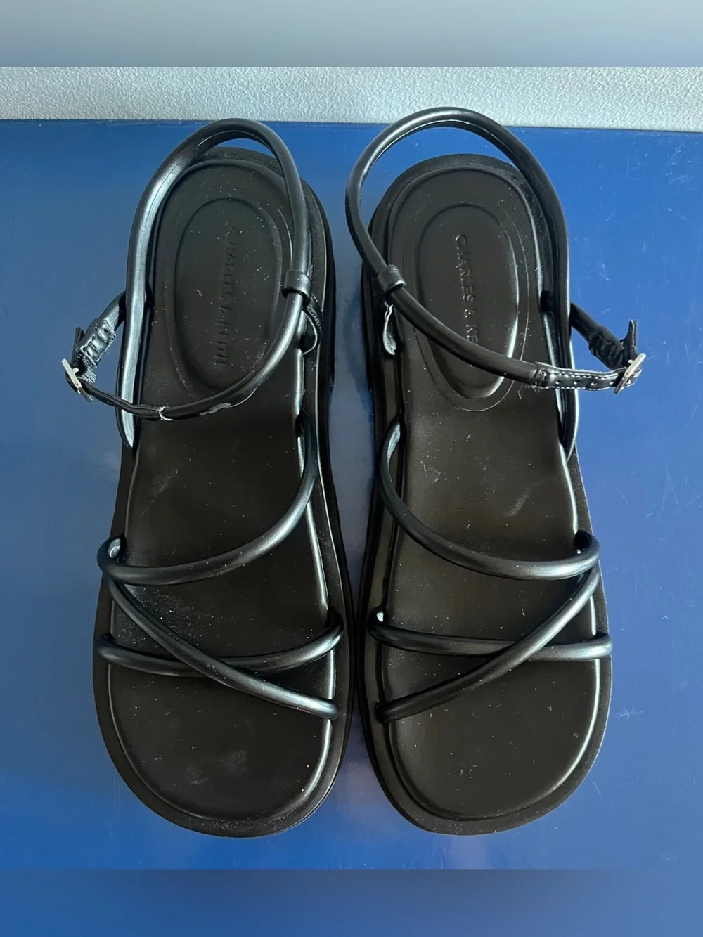Charles & Keith platform sandals featuring slender tubular straps size 8.5 (39)